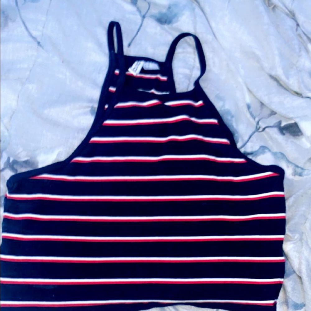 cropped tank top